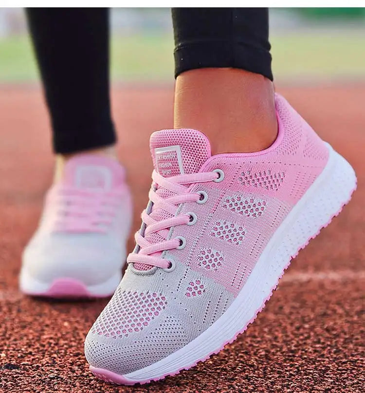 Women's sports shoes