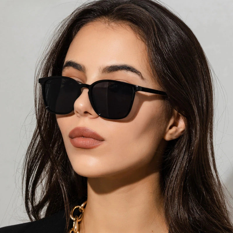 Fashion vintage luxury sunglasses