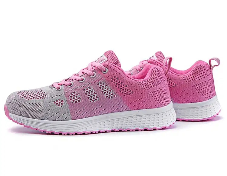 Women's sports shoes