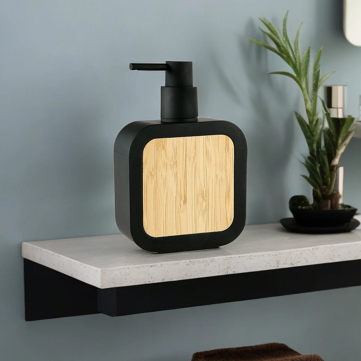 Soap dispenser