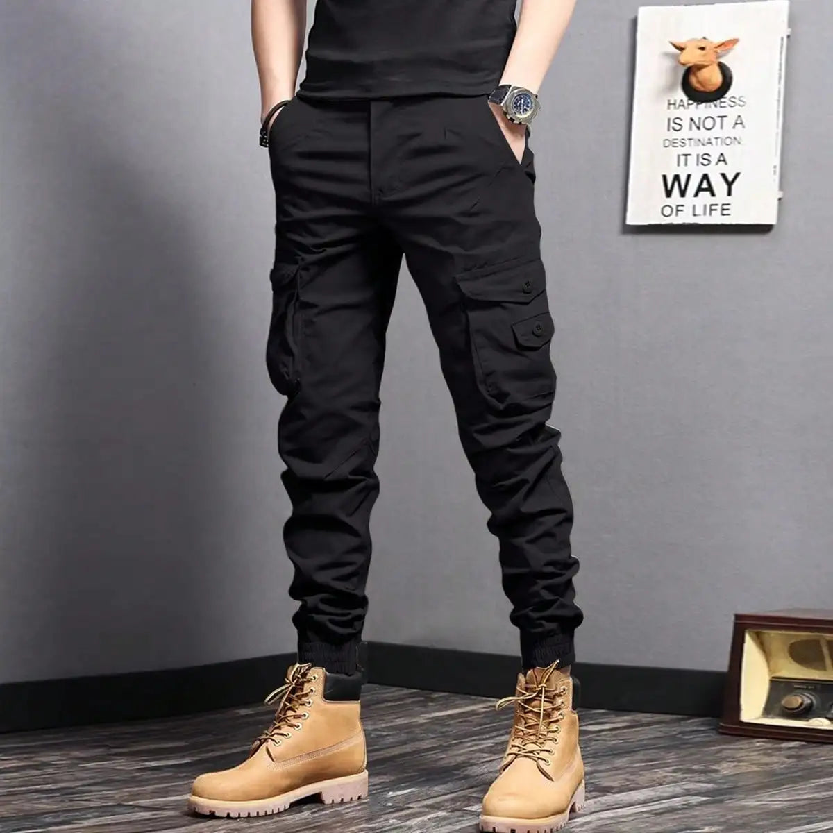 Casual tapered pants with side pockets