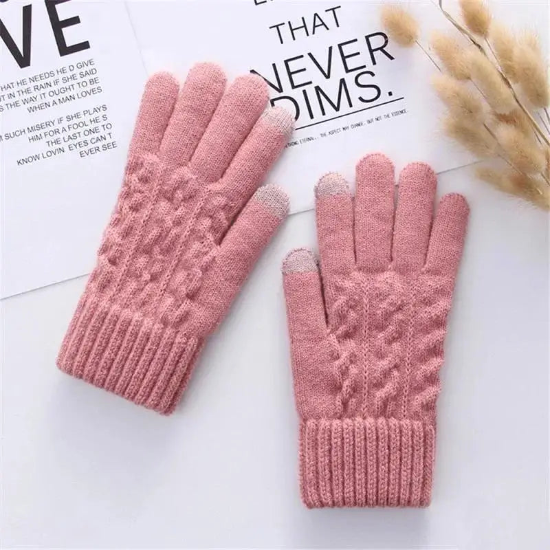 warm finger gloves with touchscreen