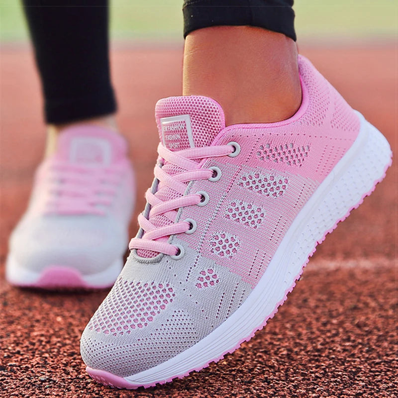 Women's sports shoes