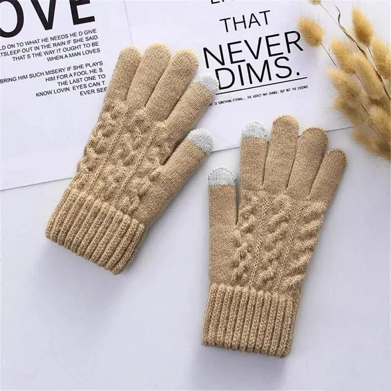 warm finger gloves with touchscreen